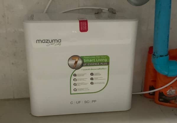 mazumaのボックスタイプの浄水器。